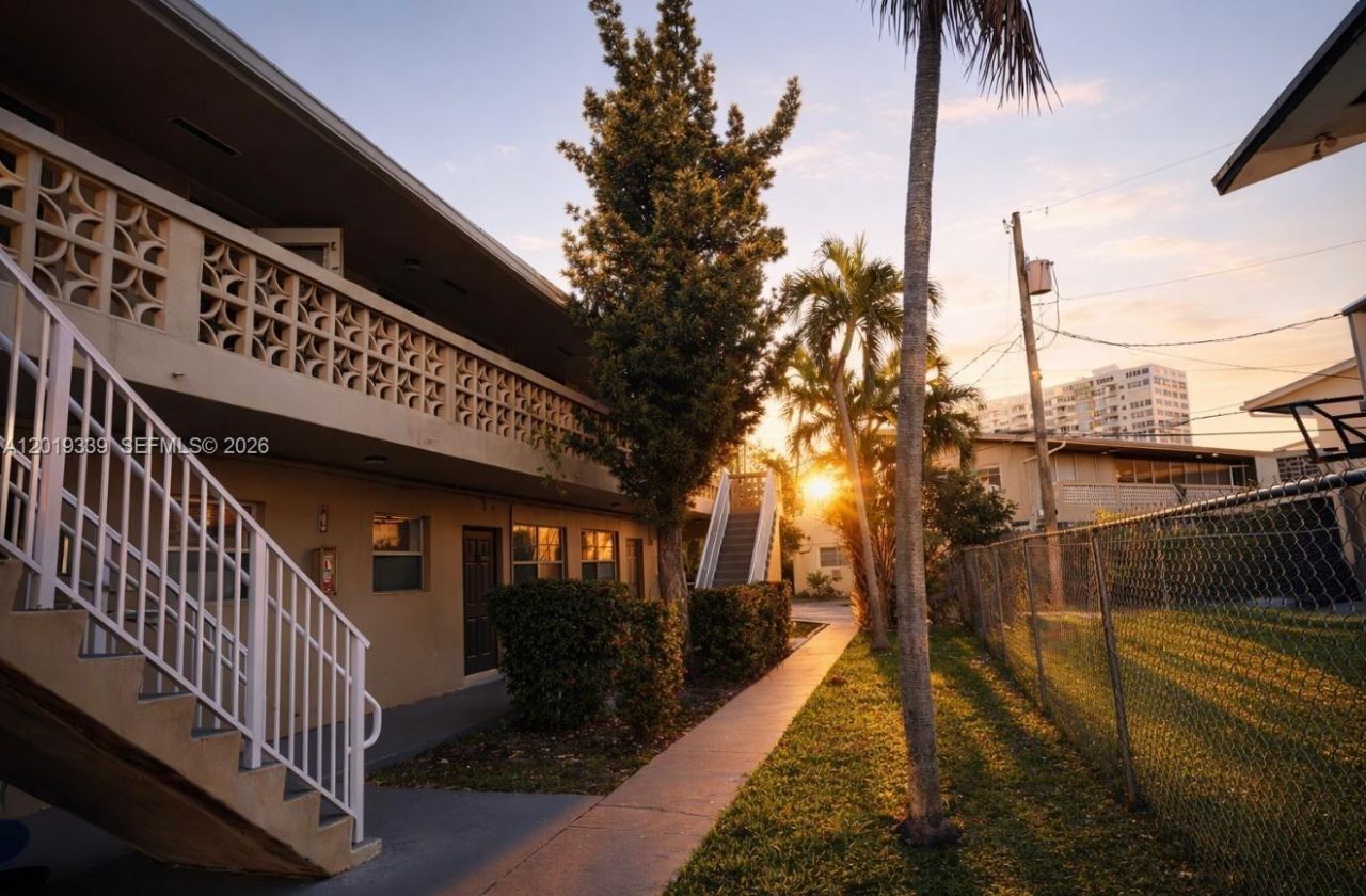 12275 NE 19th Ave , Unit 11, North Miami, FL 33181 Photo