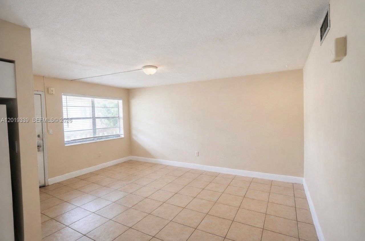 12275 NE 19th Ave , Unit 11, North Miami, FL 33181 Photo