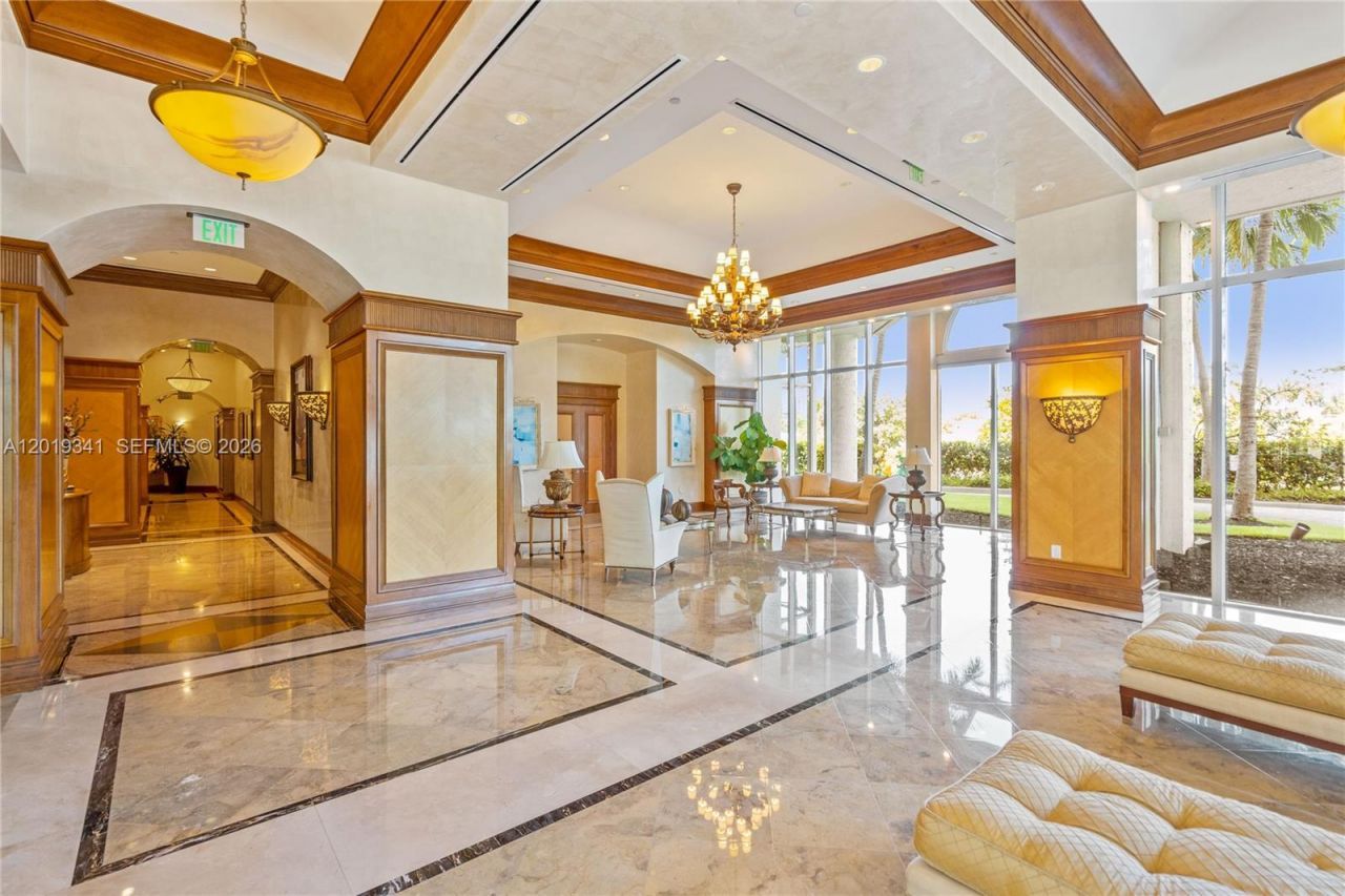 16500 Collins Ave , Unit 652, Sunny Isles Beach, FL 33160 Photo