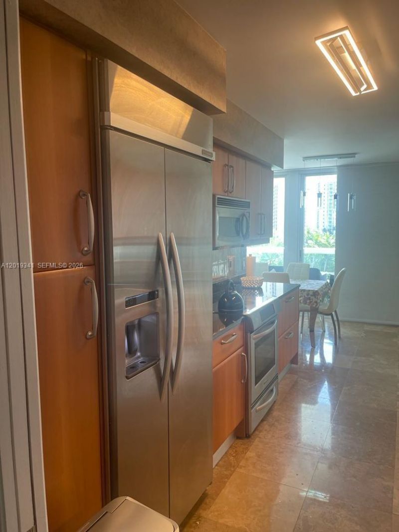 16500 Collins Ave , Unit 652, Sunny Isles Beach, FL 33160 Photo