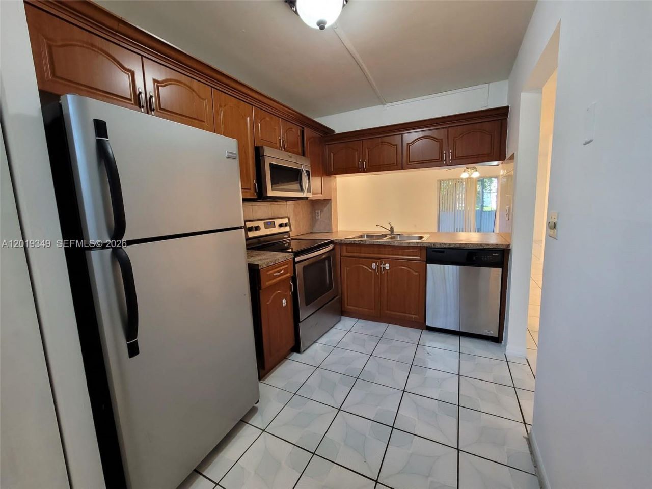 426 NE 210th Cir Ter , Unit 106-2, Miami, FL 33179 Photo