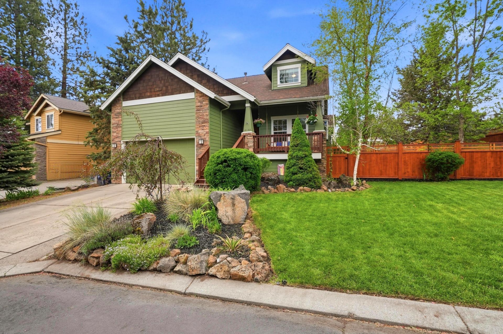61153 Ridgewater Loop, Bend, OR 97702 Main Photo