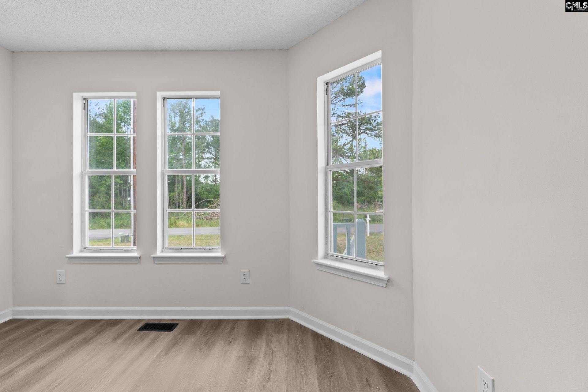 119 Sunny Acres Drive  Photo 6