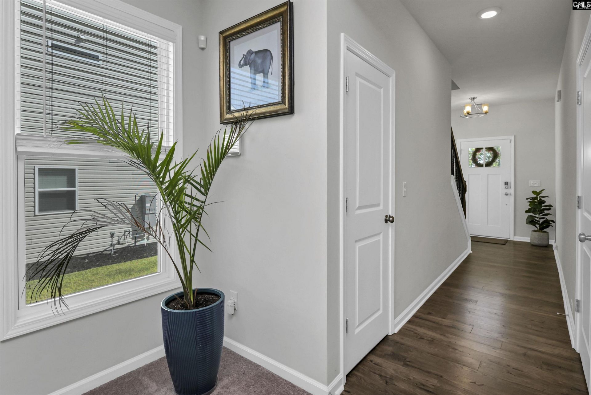 1048 Woodcreek Farms Road  Photo 14