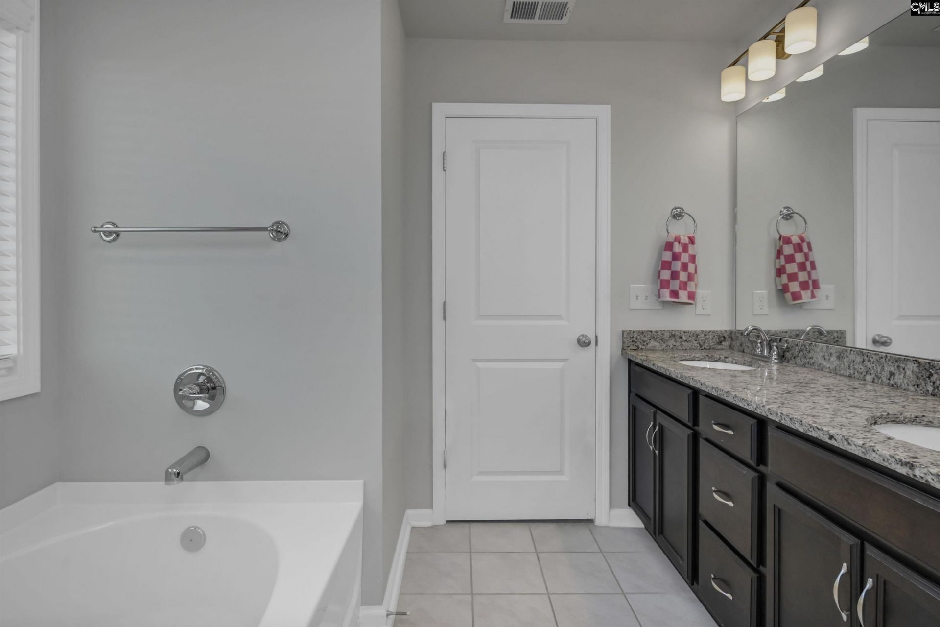 1048 Woodcreek Farms Road  Photo 40