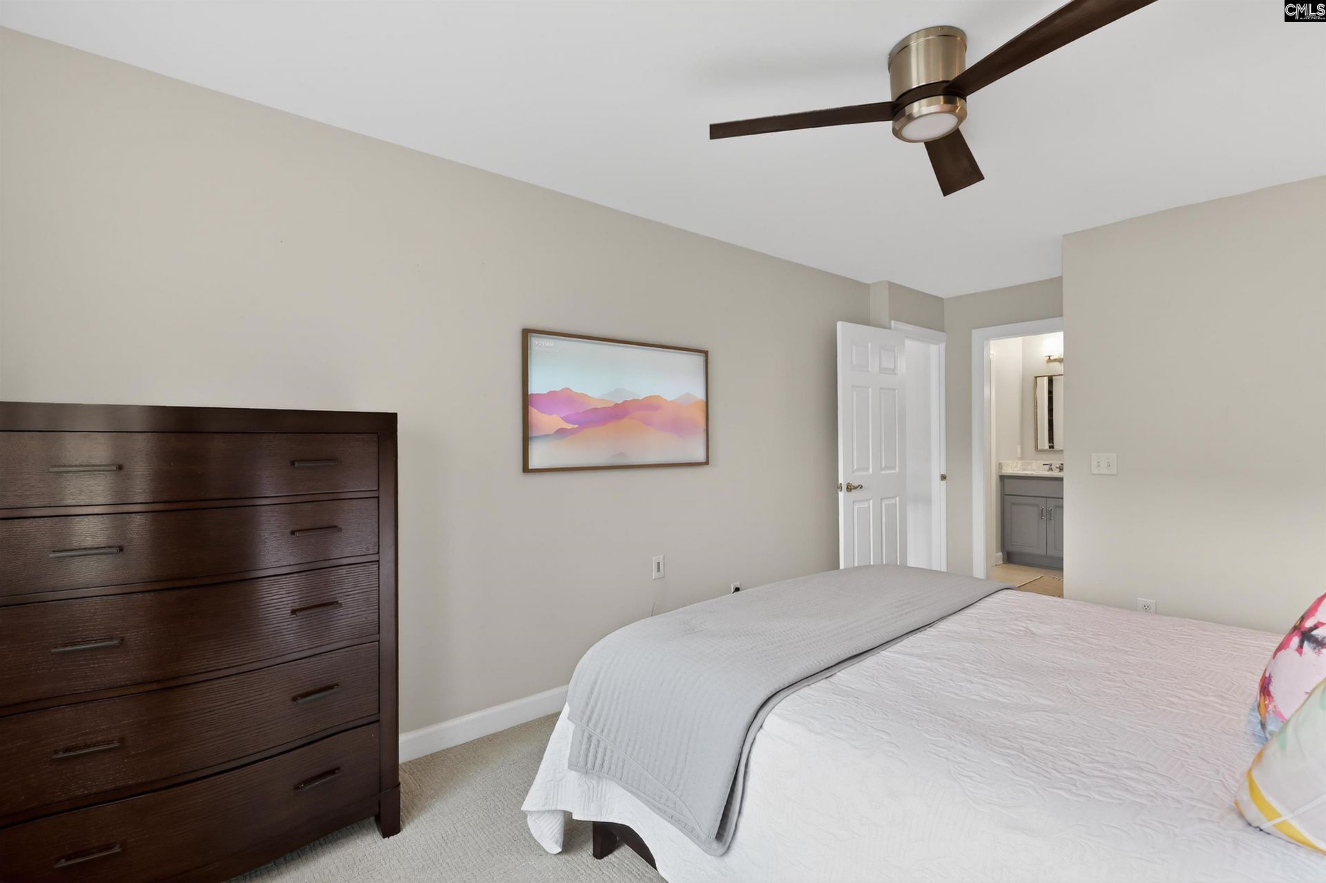 17 Oak Hollow Court Photo 13