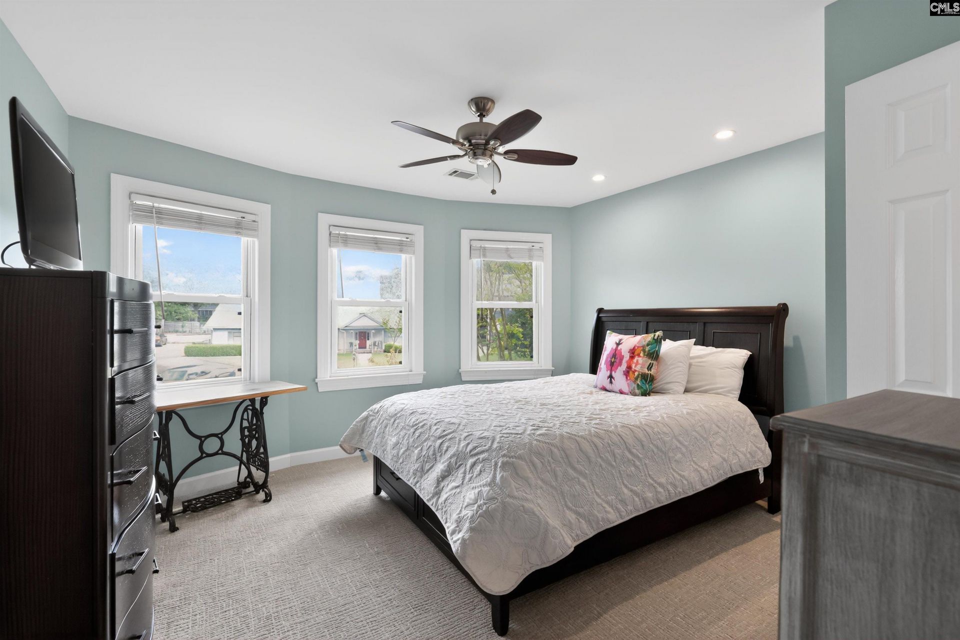 17 Oak Hollow Court Photo 18
