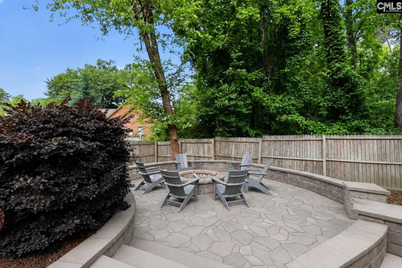 17 Oak Hollow Court Photo 29