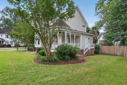 17 Oak Hollow Court photo 4