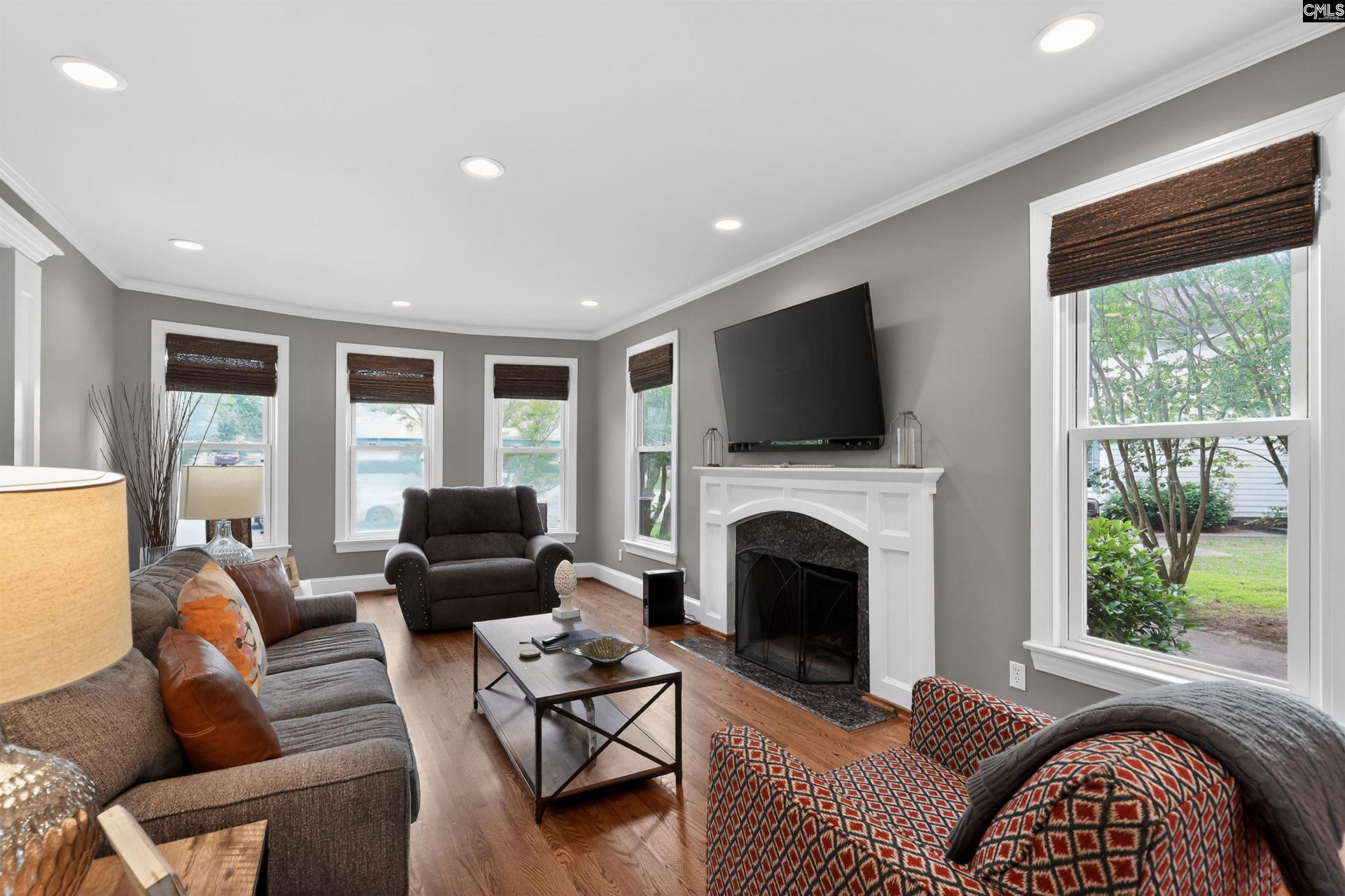 17 Oak Hollow Court Photo 5