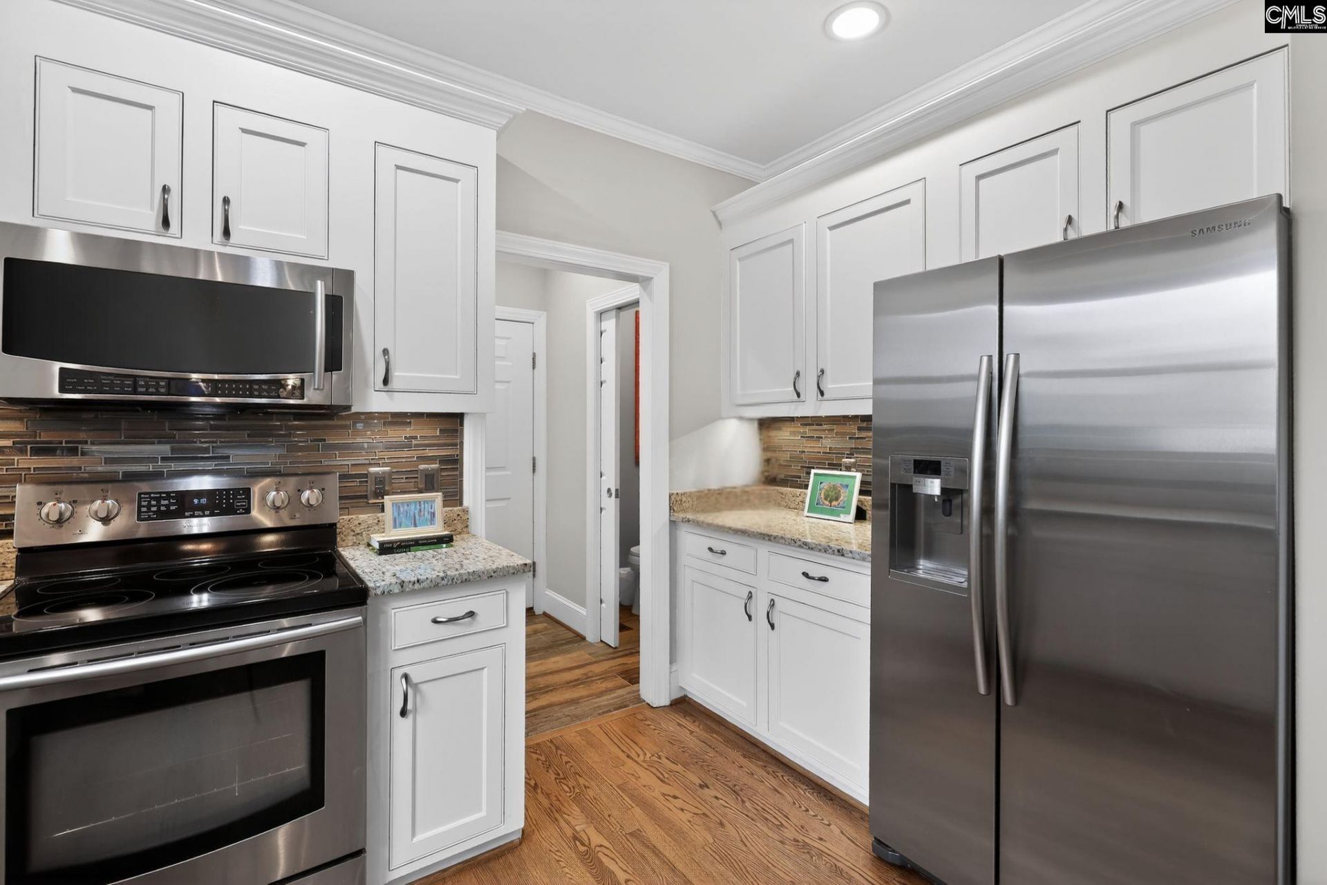 17 Oak Hollow Court Photo 9