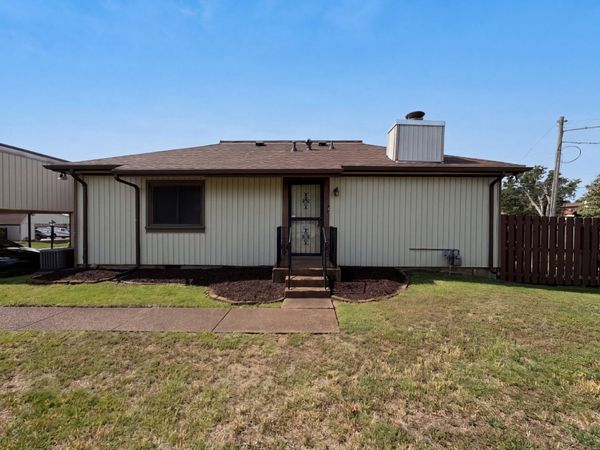 1014 Heritage Dr , Madison, TN 37115