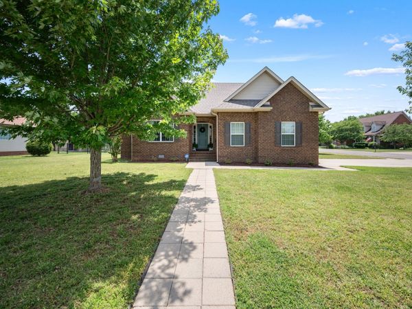 2308 Foxworth Ct, Murfreesboro, TN 37127
