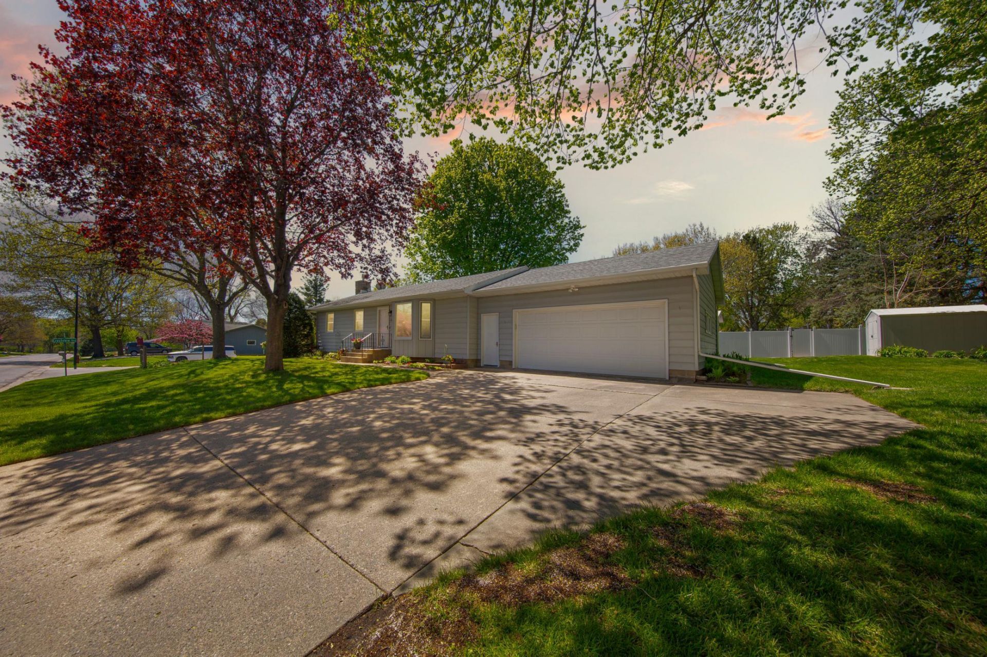 20 Mitchell Drive , Faribault, MN 55021