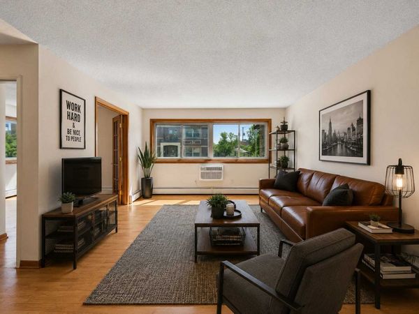 1800 Lasalle Avenue, Unit 101, Minneapolis, MN 55403