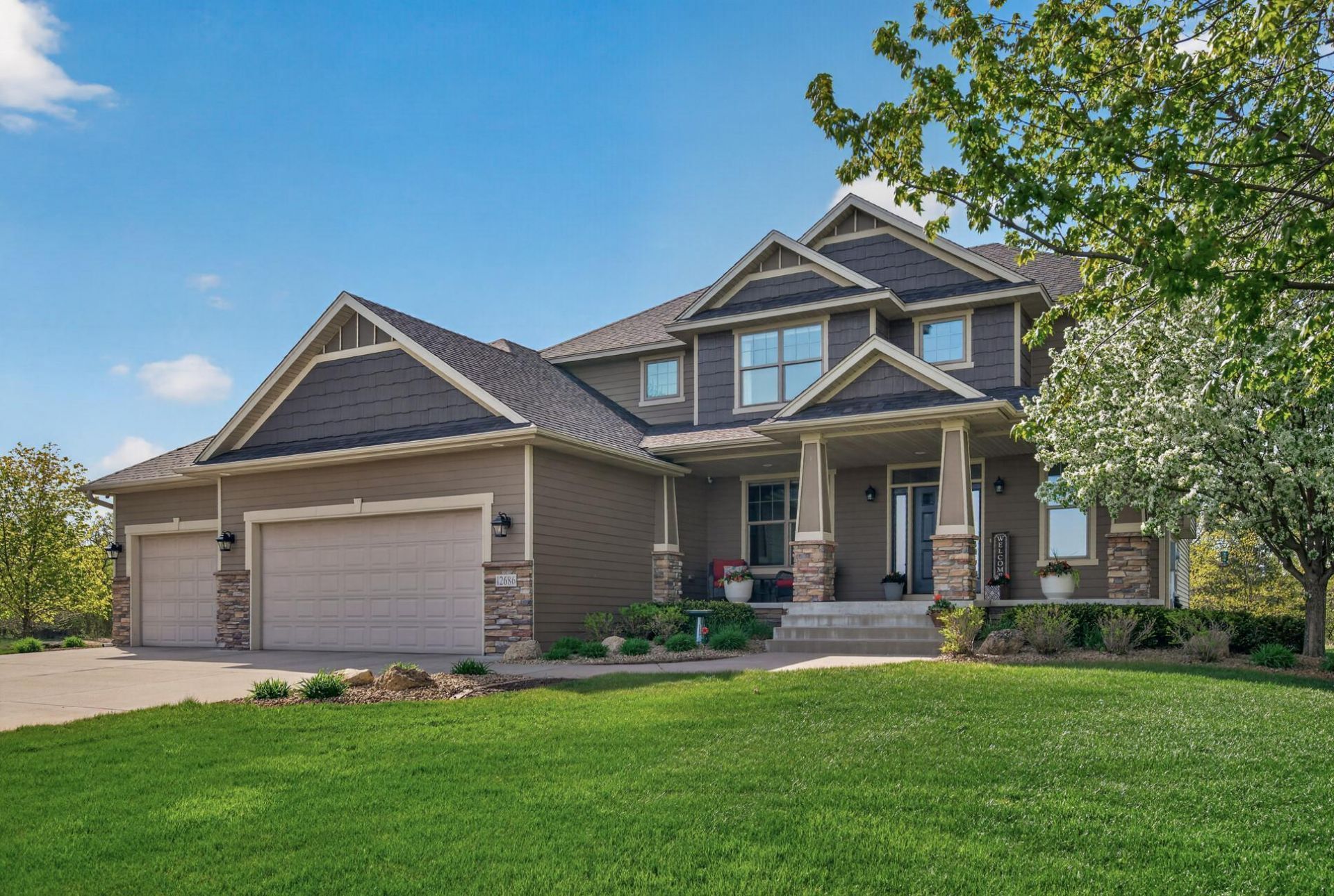 12686 NE 96th Street NE, Elk River, MN 55330