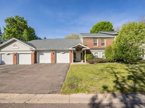 723 Larpenteur Avenue E, Unit 723A, Maplewood, MN 55117