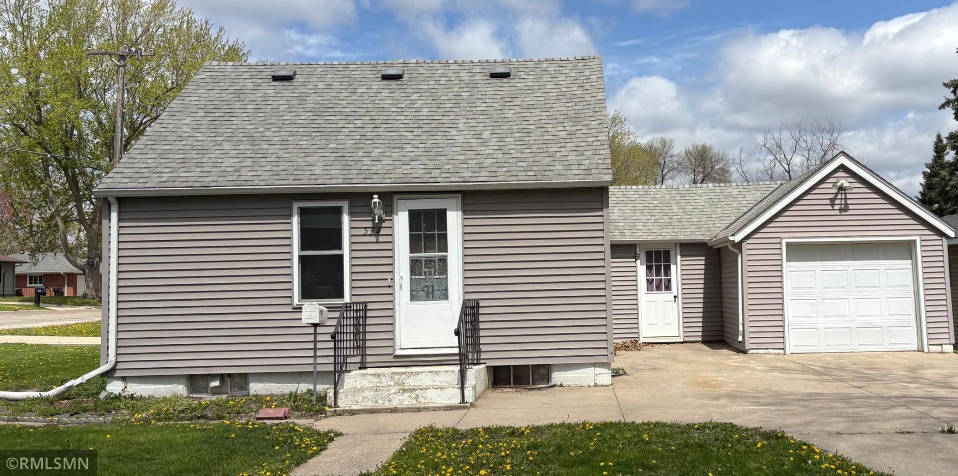 534 Cass Street S, Sauk Centre, MN 56378