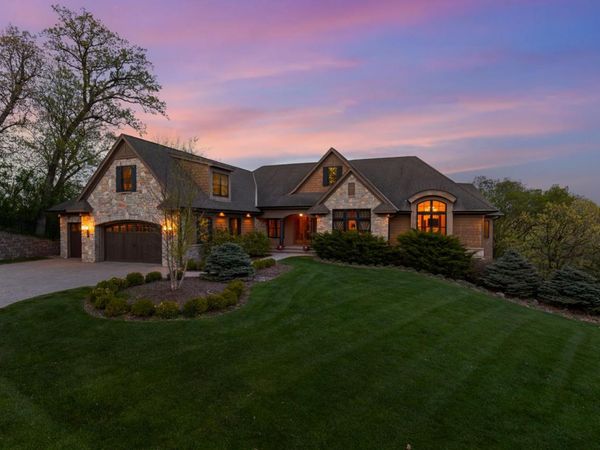 6823 Alpine Trail, Eden Prairie, MN 55346