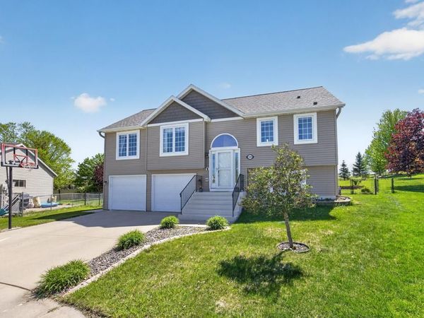 5208 Pinehurst Lane NW, Rochester, MN 55901