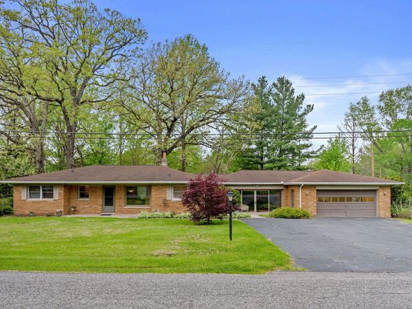 234 Lincoln Hills Drive , Valparaiso, IN 46385