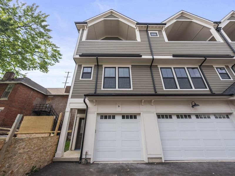 535 W Chapel Street, Columbus, OH 43215 Photo 21