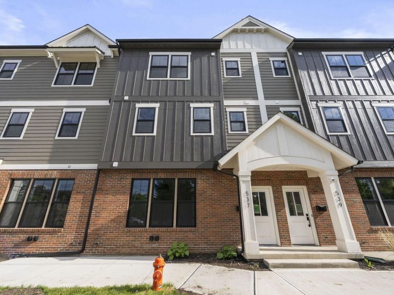 535 W Chapel Street, Columbus, OH 43215 Photo 27