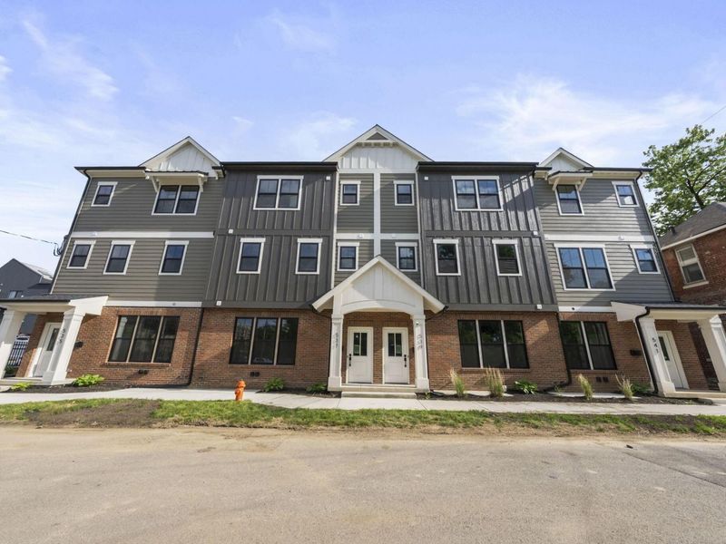 535 W Chapel Street, Columbus, OH 43215 Photo 30