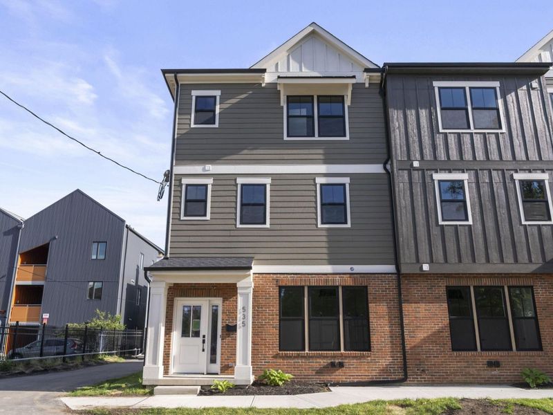 535 W Chapel Street, Columbus, OH 43215 Photo 35