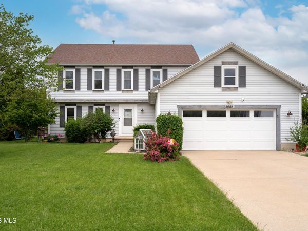 2083 Coe Court, Perrysburg, OH 43551
