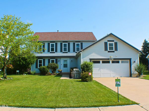 2083 Coe Court, Perrysburg, OH 43551