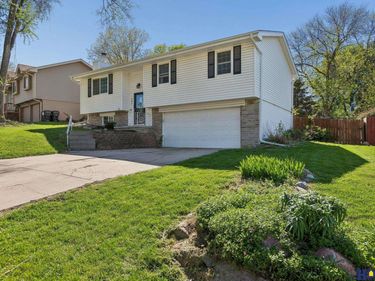 304 Flint Circle , Papillion, NE 68046