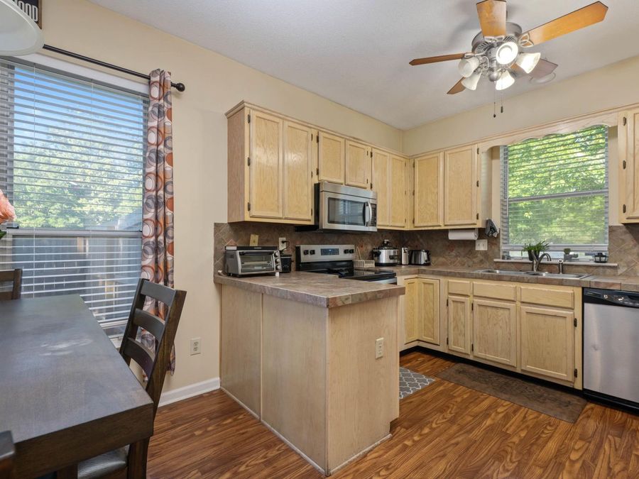 Property Image 12
