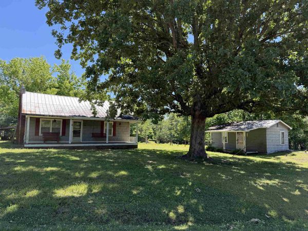 920 SALEM RD, Milledgeville, TN 38359