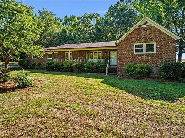 7101 Buxenbury Drive , High Point, NC 27263