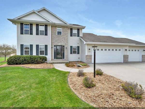 2085 BRACTON ROAD, Suamico, WI 54173