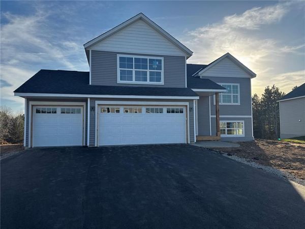 989 Willow Glen Avenue, Somerset, WI 54025