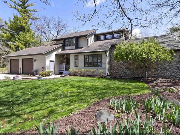 125 TRADERS POINT LANE, Green Bay, WI 54302