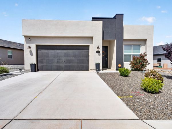 5213 Bullseye Road NE, Rio Rancho, NM 87144