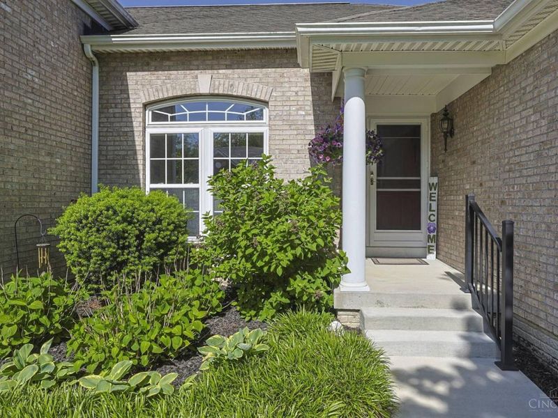 8629 Red Hawk Court, Cincinnati, OH 45251 Photo 2