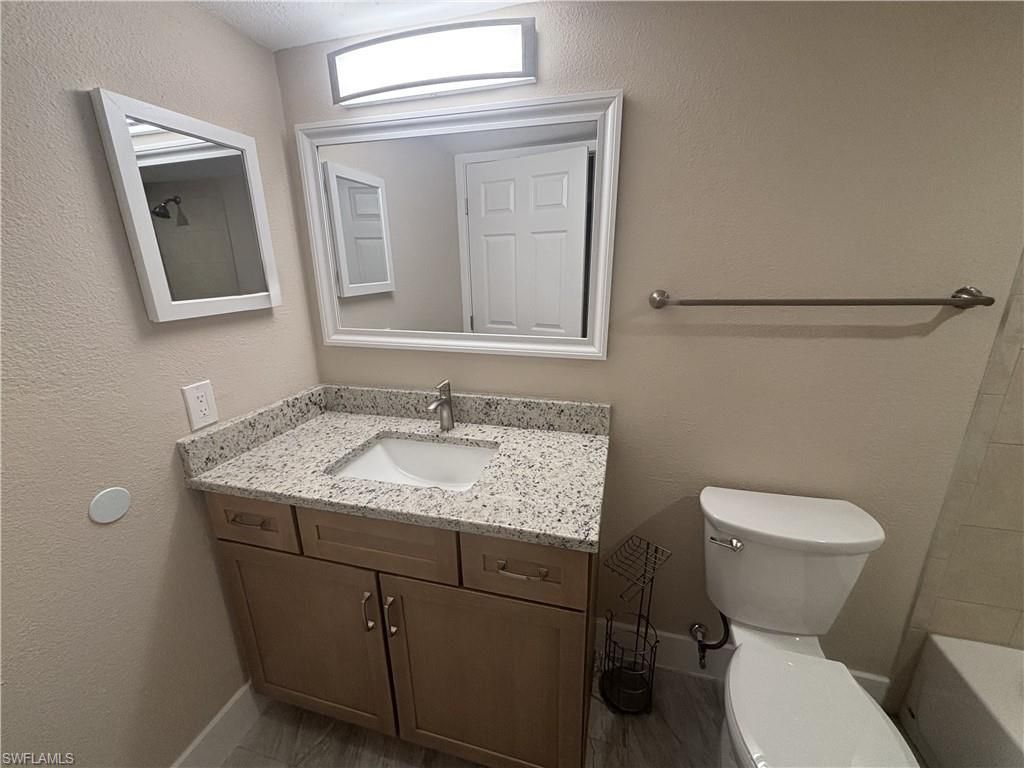 5305 Summerlin Rd , Unit 505, Fort Myers, FL 33919 Photo