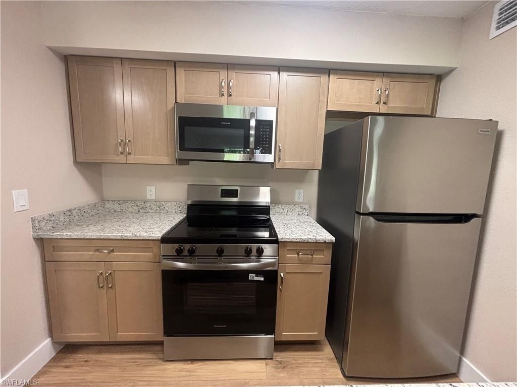 5305 Summerlin Rd , Unit 505, Fort Myers, FL 33919 Photo