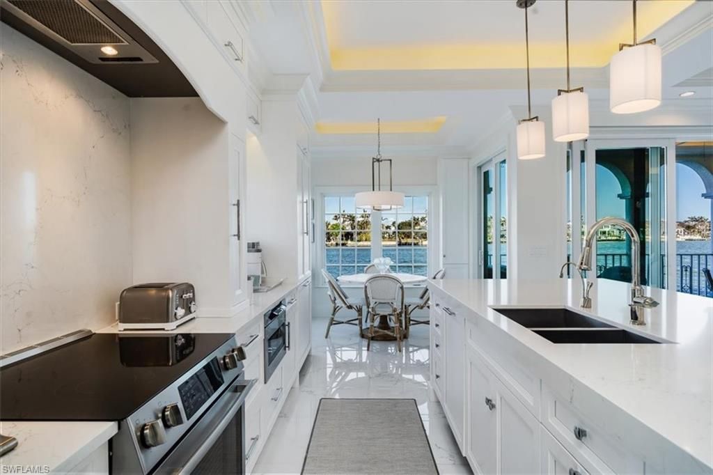 4000 Gulf Shore Blvd N, Unit 3300, Naples, FL 34103 Photo