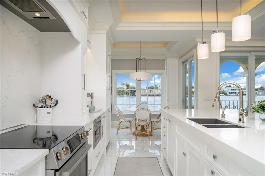4000 Gulf Shore Blvd N, Unit 3300, Naples, FL 34103 Photo