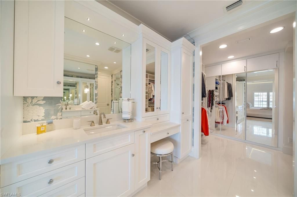 4000 Gulf Shore Blvd N, Unit 3300, Naples, FL 34103 Photo