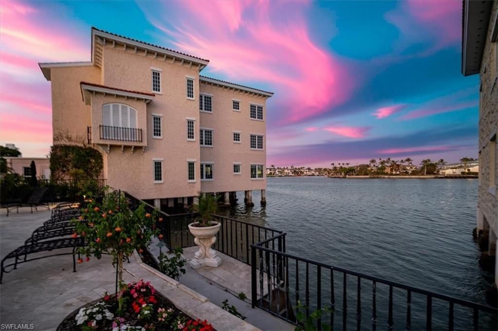 4000 Gulf Shore Blvd N, Unit 3300, Naples, FL 34103 Photo