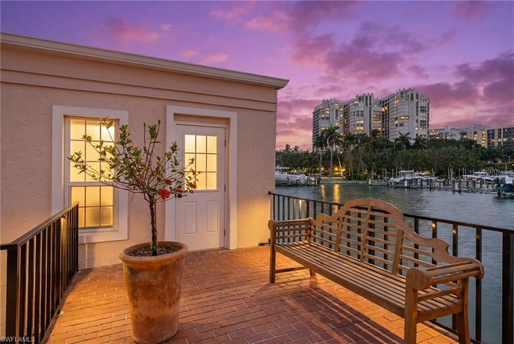 4000 Gulf Shore Blvd N, Unit 3300, Naples, FL 34103 Photo