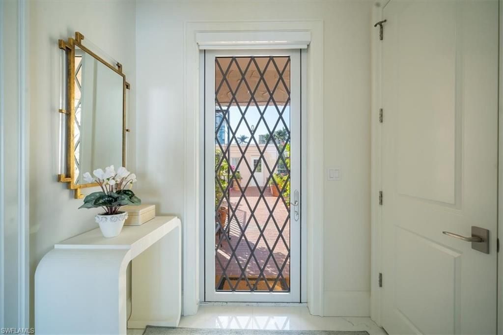 4000 Gulf Shore Blvd N, Unit 3300, Naples, FL 34103 Photo