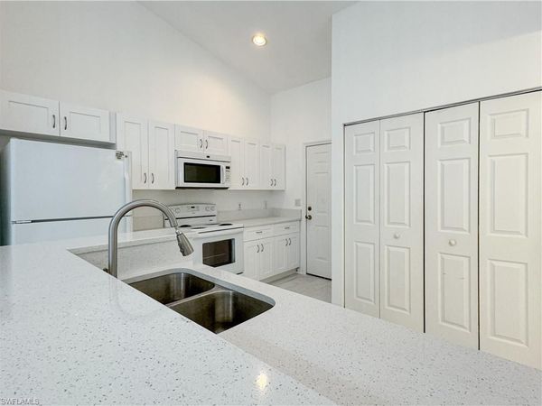 6265 Vista Garden WAY , Unit B, NAPLES, FL 34112