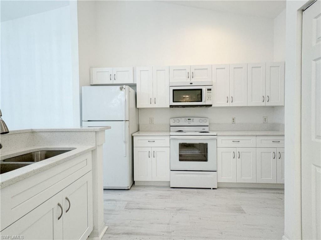 6265 Vista Garden Way, Unit B, Naples, FL 34112 Photo